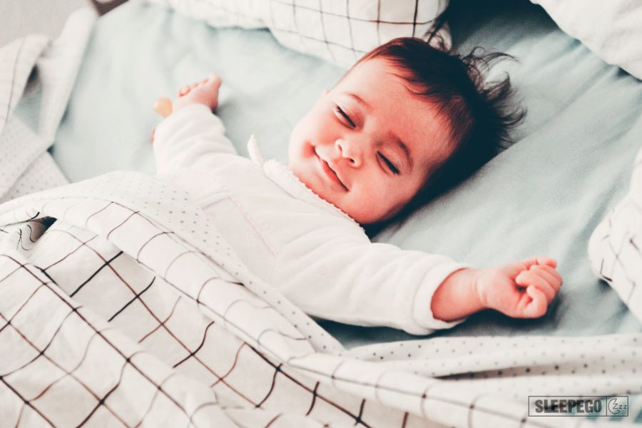 Сколько должен спать ребенок в 5 месяцев: таблица режима сна